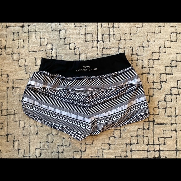 Original Run Short - Picture 2 of 3